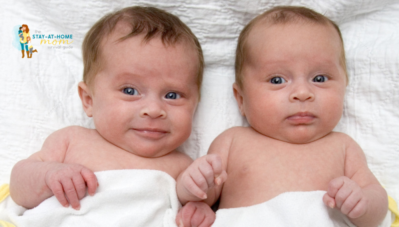 9+ Tips for Breastfeeding Twins or Single Babies