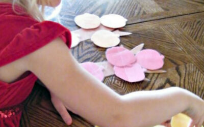Activity for Toddlers: Apple Color Sorting