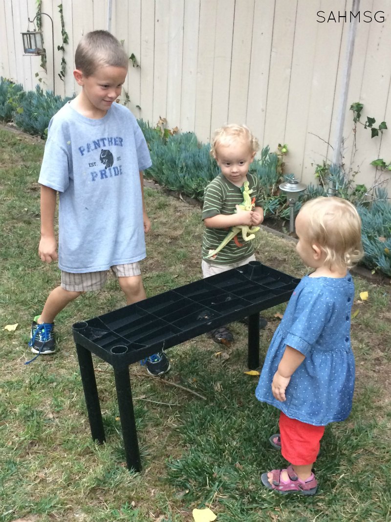 Try DIY hurdles to get your kids moving outdoors and FuelUptoPlay60 minutes every day with good nutrition from @RealCalifMilk. [AD]