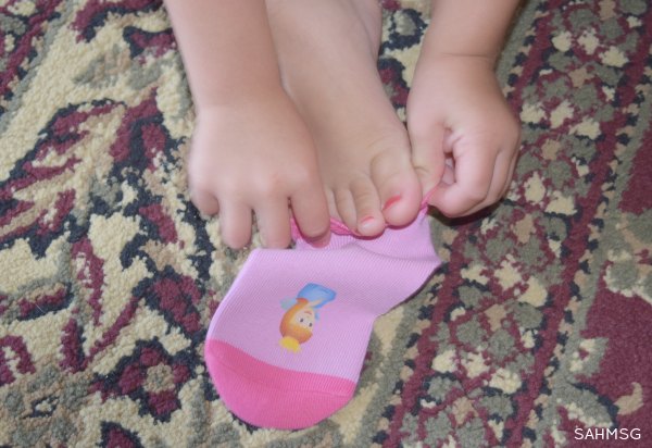 Kids in Socks letter matching for preschool. Learn letters with feet!