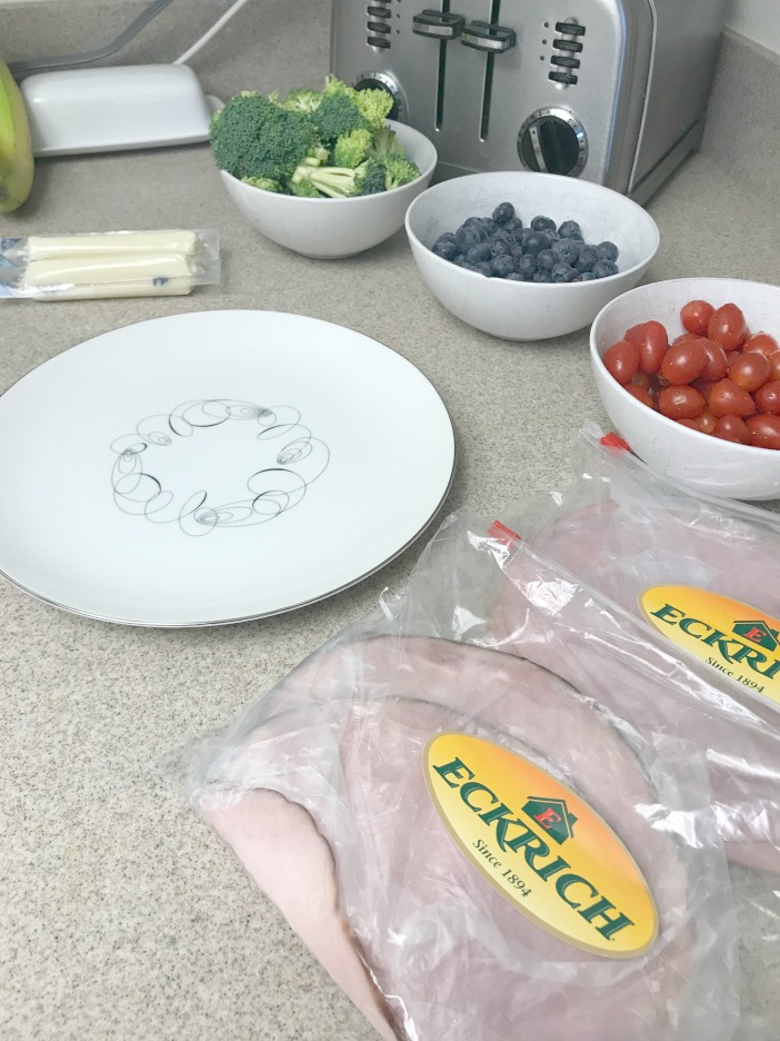 Less time in the kitchen for a more balanced lunch for kids with Ekrich Deli Meat AD