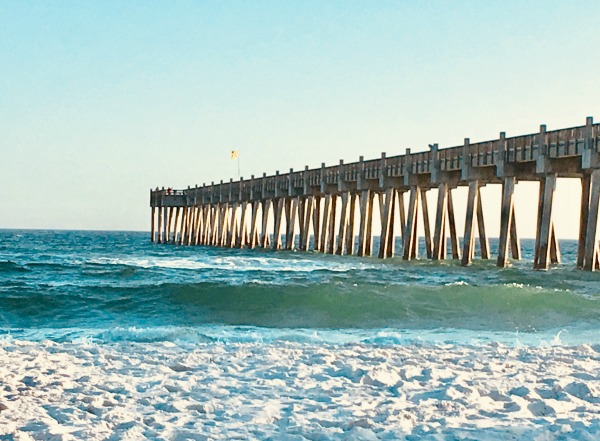 Live in or traveling to Pensacola FL? This list of activities in Pensacola that are free or cheap are great activities for families in Pensacola, FL.