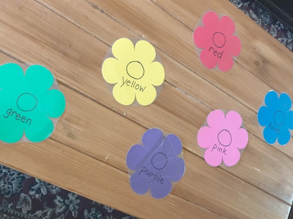 Flowers and butterflies color matching activity for preschool.