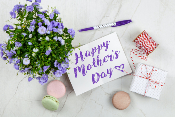 Mother's Day Gifts that are special, unique and even free for moms!